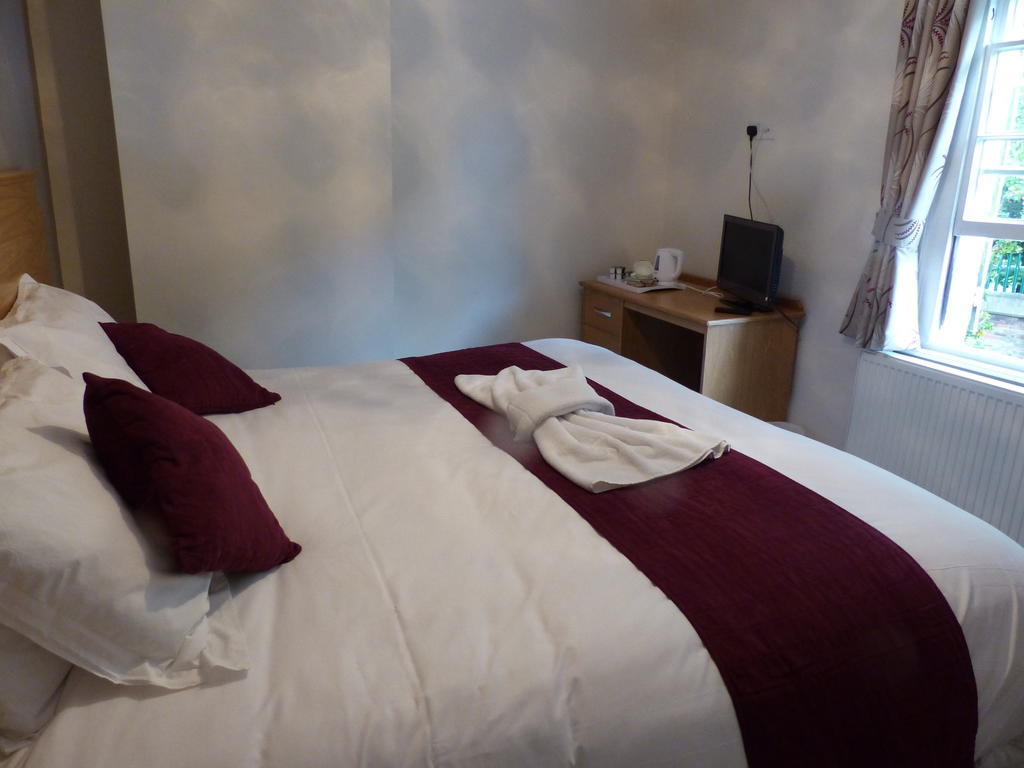 The Sun InnEnglefield Green 部屋 写真