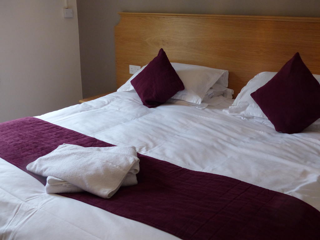 The Sun InnEnglefield Green 部屋 写真