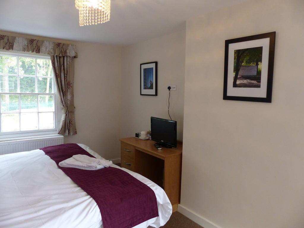 The Sun InnEnglefield Green 部屋 写真