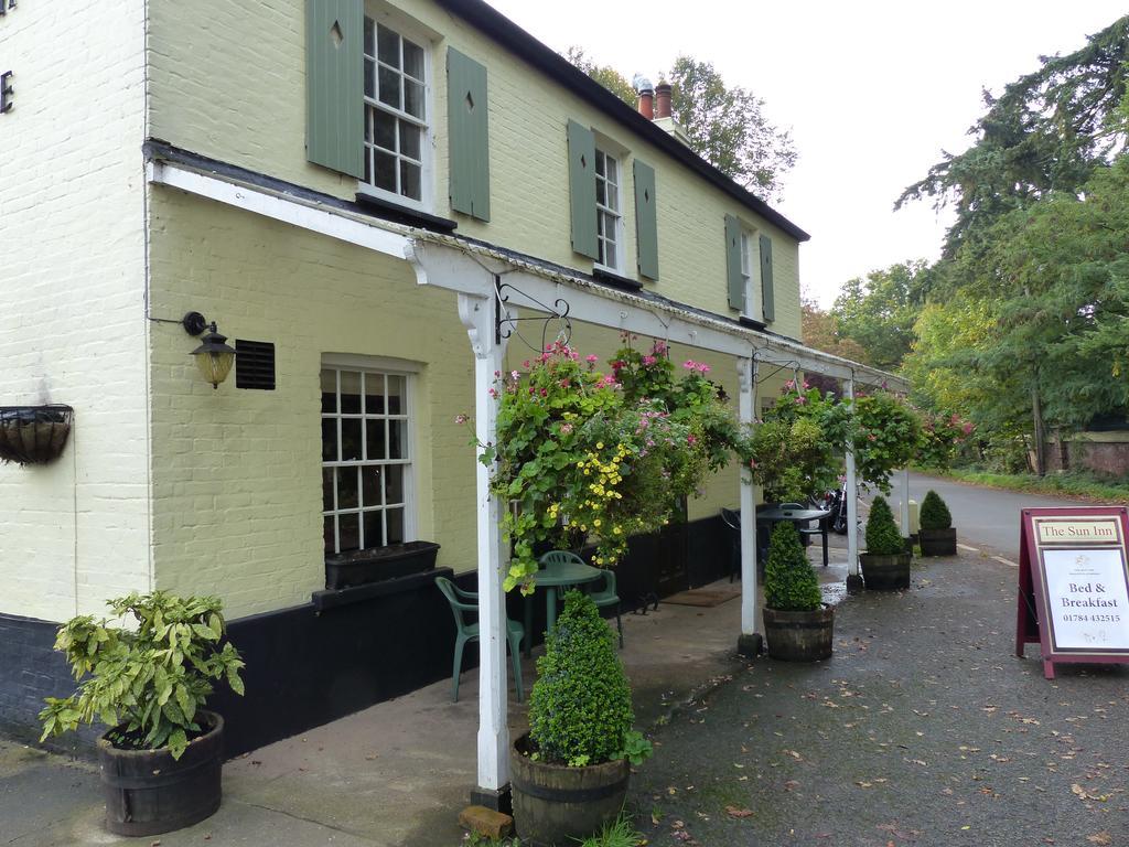 The Sun InnEnglefield Green 部屋 写真